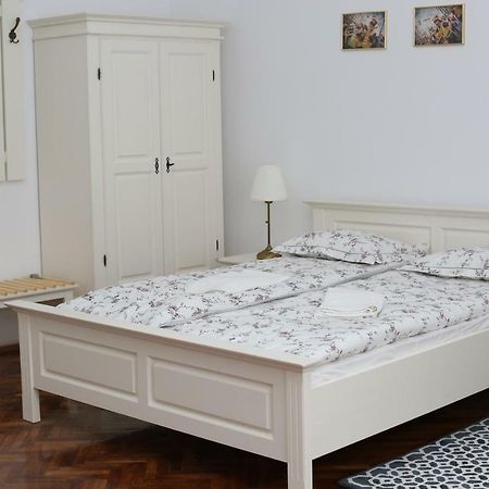 Schick Apartment سيبيو المظهر الخارجي الصورة