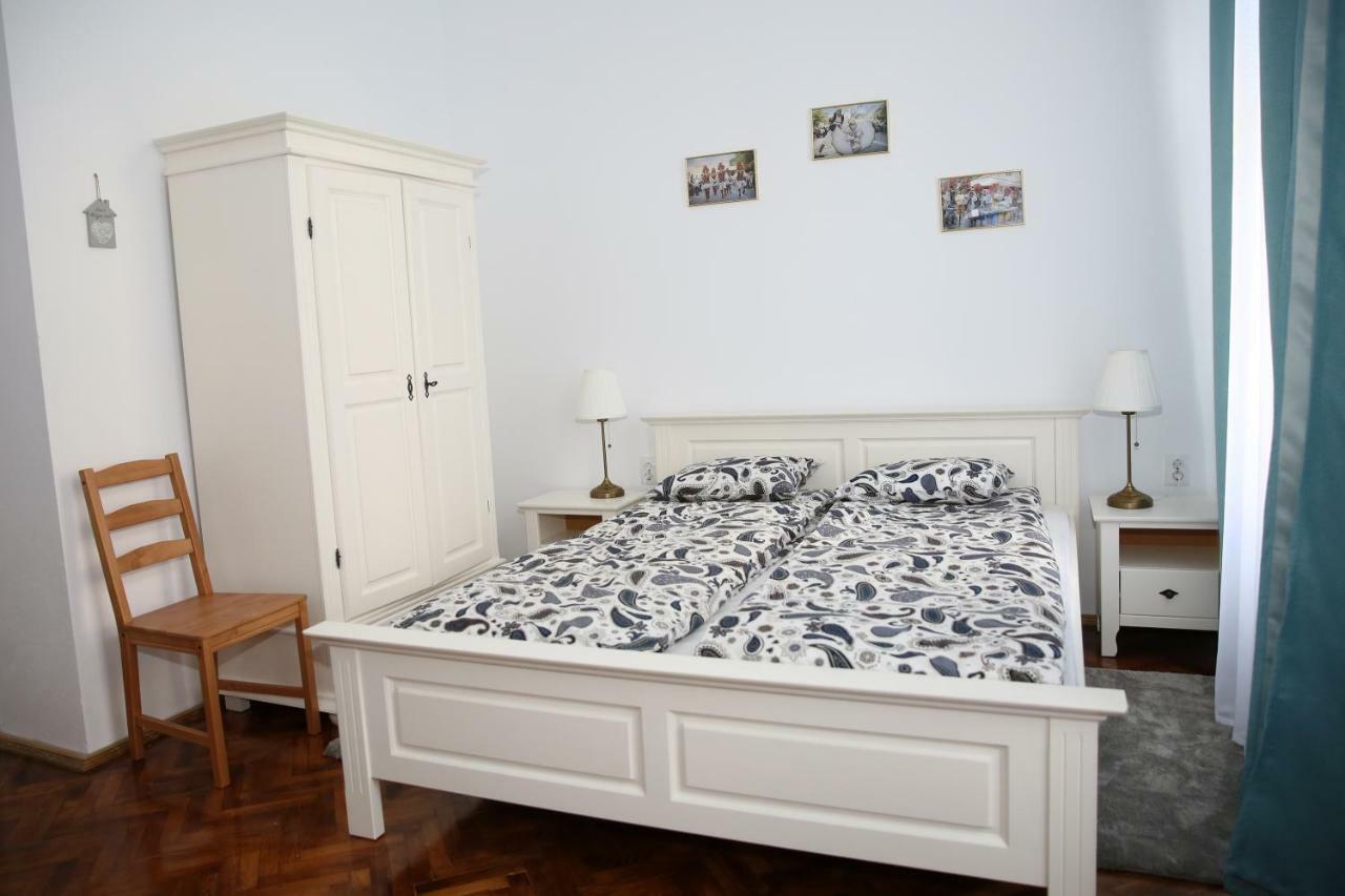 Schick Apartment سيبيو المظهر الخارجي الصورة