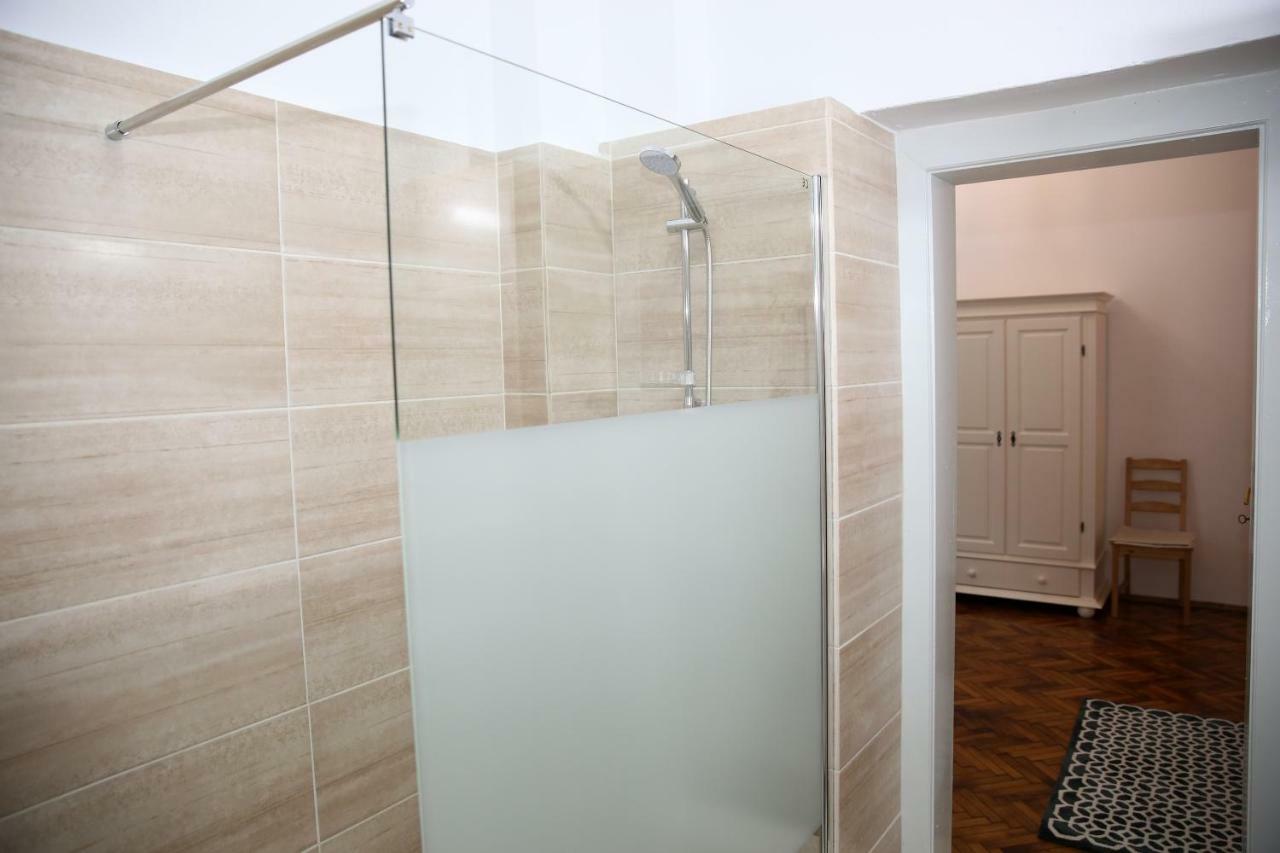 Schick Apartment سيبيو المظهر الخارجي الصورة