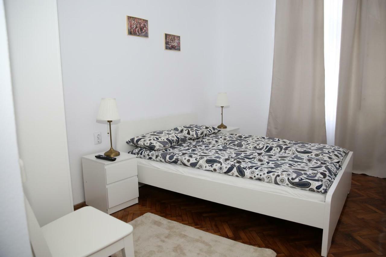 Schick Apartment سيبيو المظهر الخارجي الصورة
