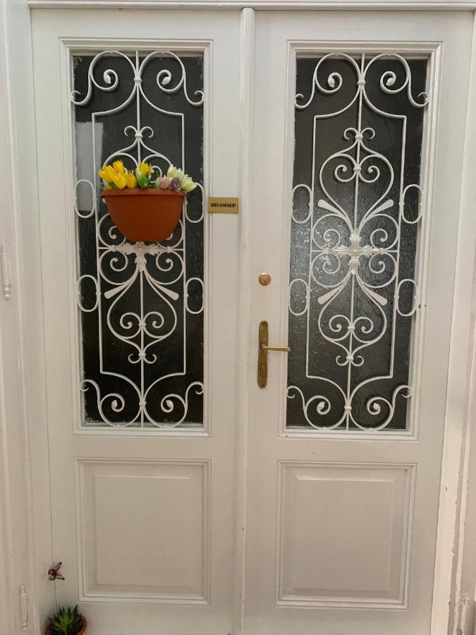 Schick Apartment سيبيو المظهر الخارجي الصورة